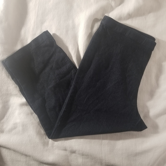 Khakis & Co Denim Capris - Picture 3 of 3